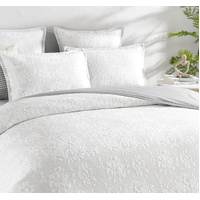 Chloe Jersey Jacquard Ivory Quilt Cover Set by Renee Taylor Queen